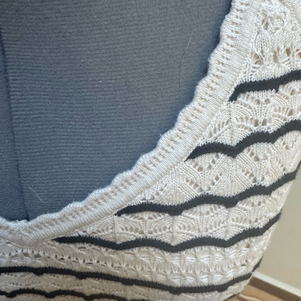 Hollister Crochet Knit Striped Maxi Dress Cream & Navy Blue - Picture 5 of 7